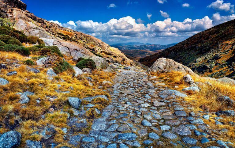 The,Big,Lagoon,Path,In,The,Sierra,De,Gredos.,Avila.