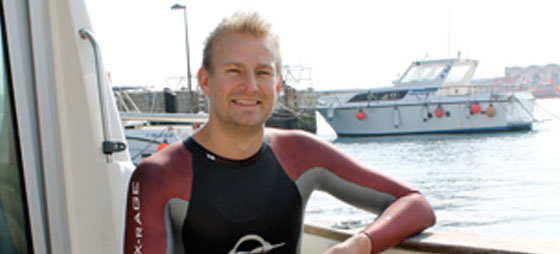 Ole Mose Nielsen svømmer over Gibraltarstrædet