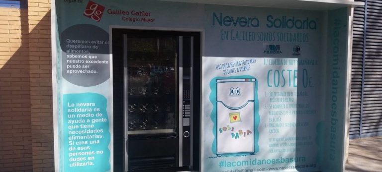 Nevera Solidaria: Solidarisk køleskab – miljøvenligt og tilgængeligt for alle 