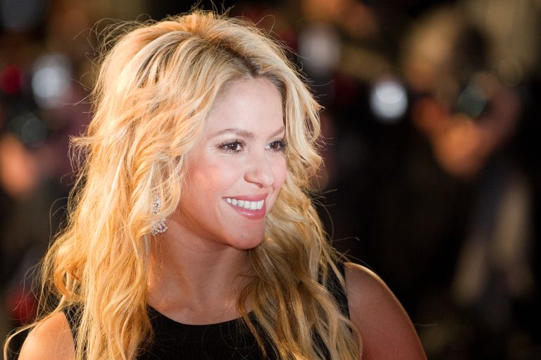 Shakira i åben krig med skattevæsenet