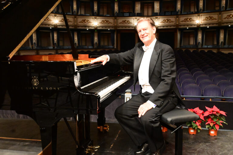 Skandinavisk koncertpianist med en sjælden soloaften i Teatro Cervantes
