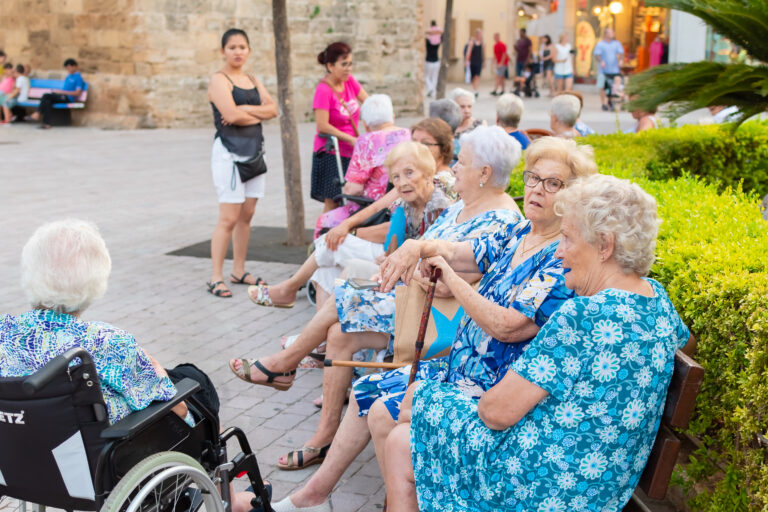 Palma,De,Mallorca,Spain,,8,July,2019,-,Senior,Tourists
