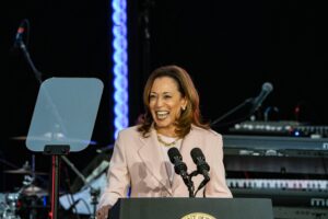 Marbella-pige bliver ansvarlig for Kamala Harris’ cybersikkerhed