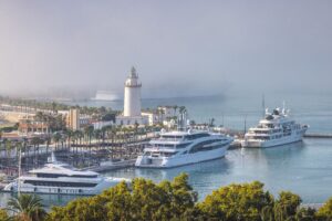 Megayacht-marinaen i Málaga er »completo«