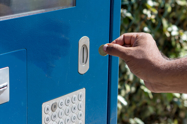 Ny fast parkeringsafgift i blå zone