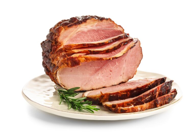 Plate,With,Tasty,Smoked,Ham,Isolated,On,White,Background