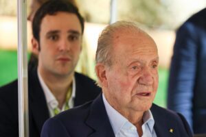 Juan Carlos I advarer om monarkiets skrøbelighed